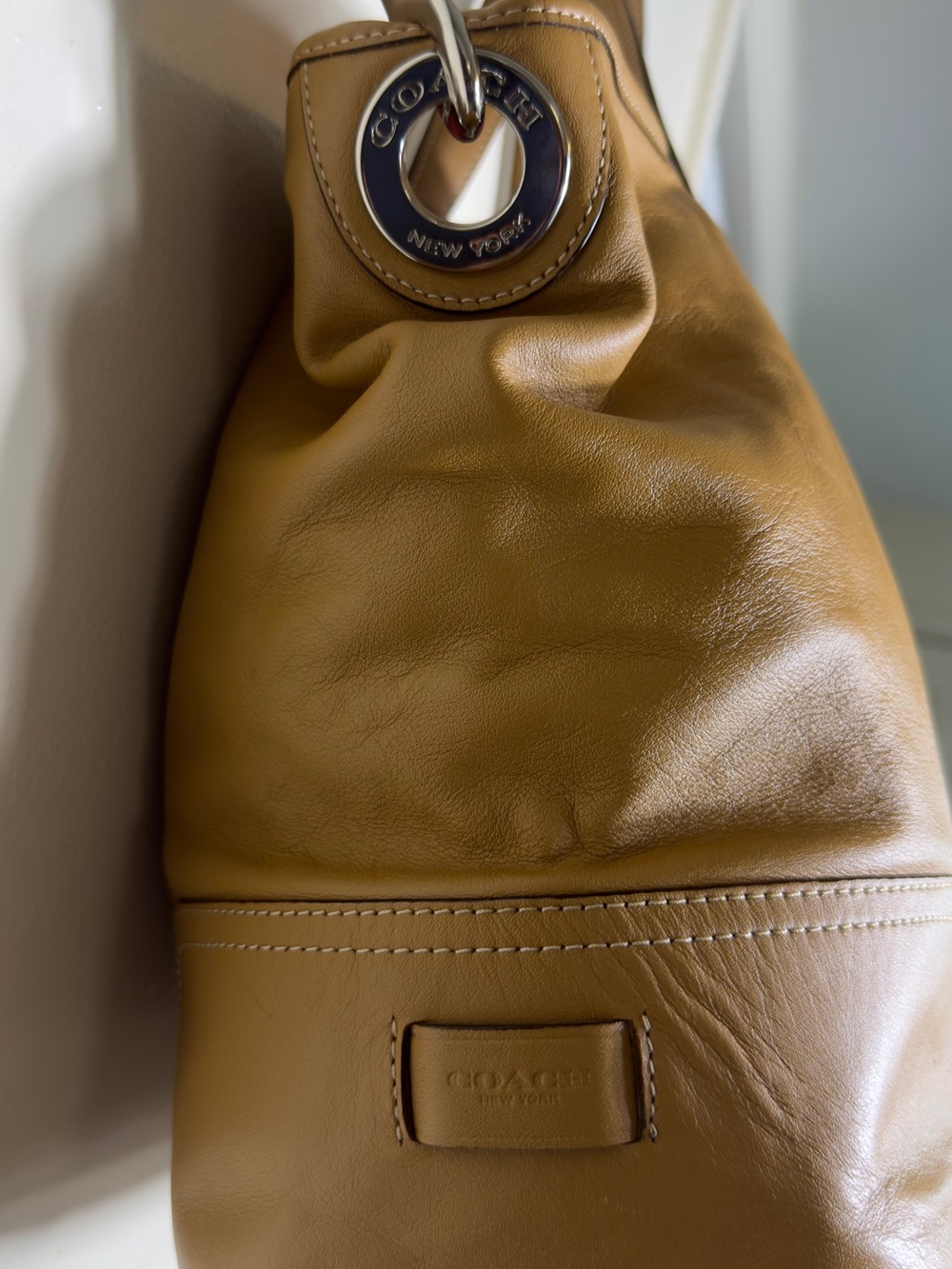 COACH Hadley Tan Leather Duffle Bag F27728 Vibrant Hot Pink Lining - Picture 13 of 13